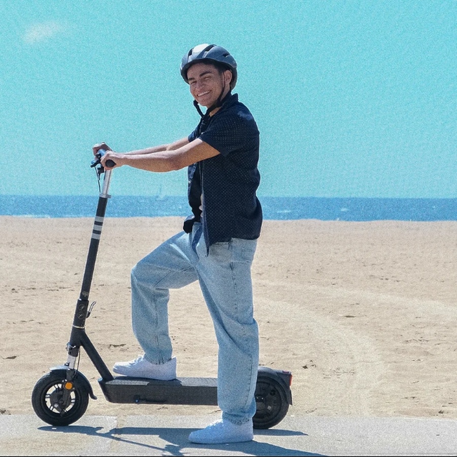 Електросамокат OKAI ES40-Black 10", 500(1000)W, 15.6Ah, 70km, 25kmh, 25°, NFC, App, 23kg - Зображення 7
